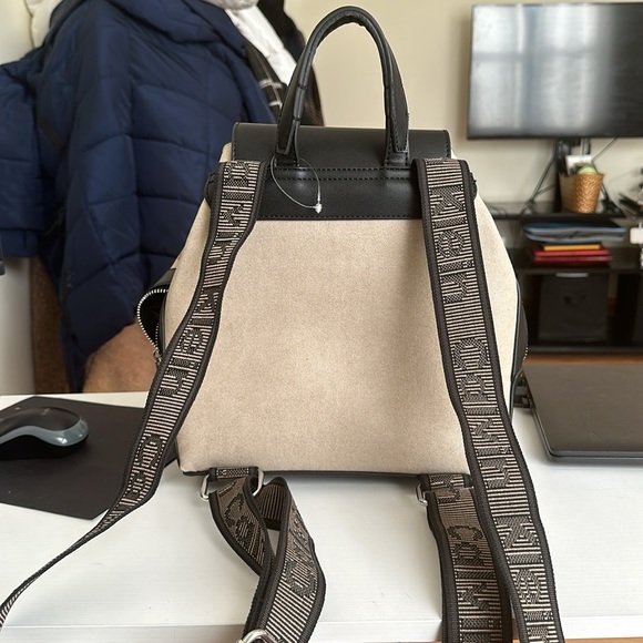 Calvin Klein backpack - Picture 4 of 4